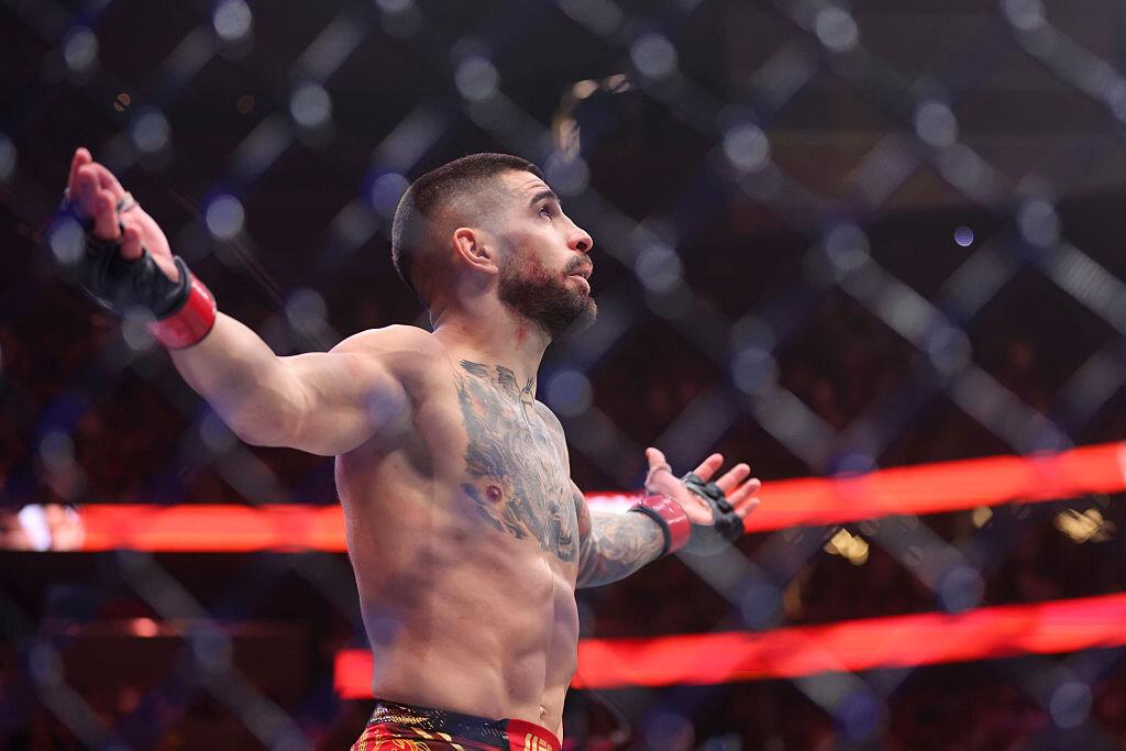 El combate entre Topuria y Makhachev será en 2026 y sólo falta saber el peso